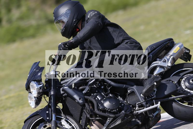 /Archiv-2025/09 22.04.2025 Cornu Master School ADR/gruen-vert/8